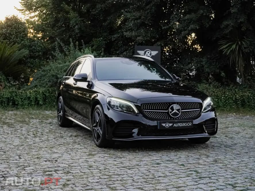 Mercedes-Benz C 300 Outro