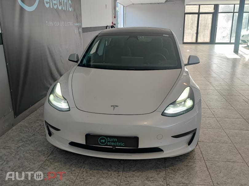 Tesla Model 3 Long Range AWD Dual Motor