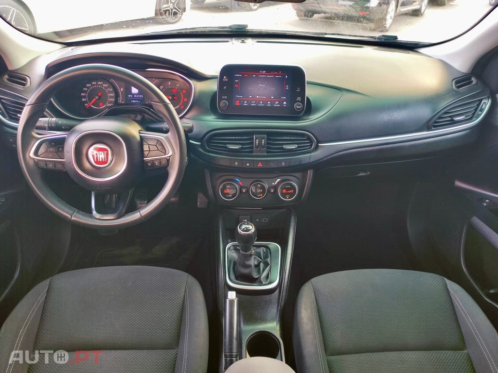 Fiat Tipo Lounge Tech