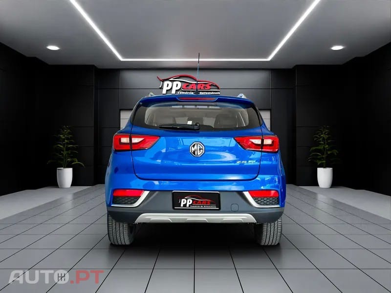 MG ZS 44.5 kWh Luxury