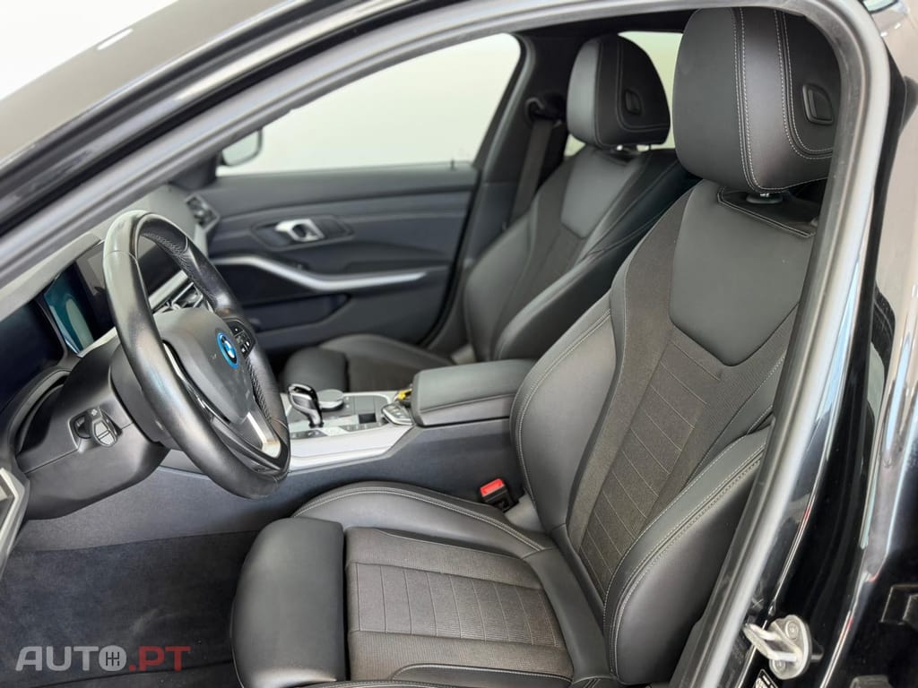 BMW 320 e Line Luxury Auto
