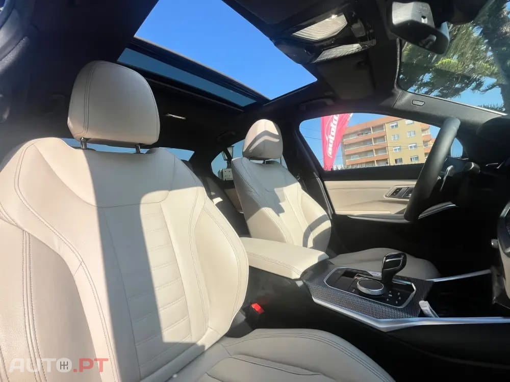 BMW 330 e Pack Desportivo M Auto