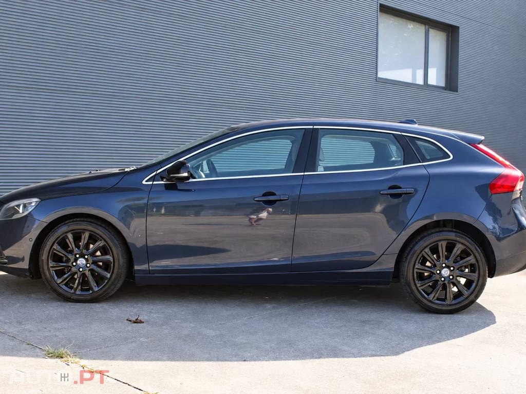 Volvo V40 1.6 D2 Momentum Eco