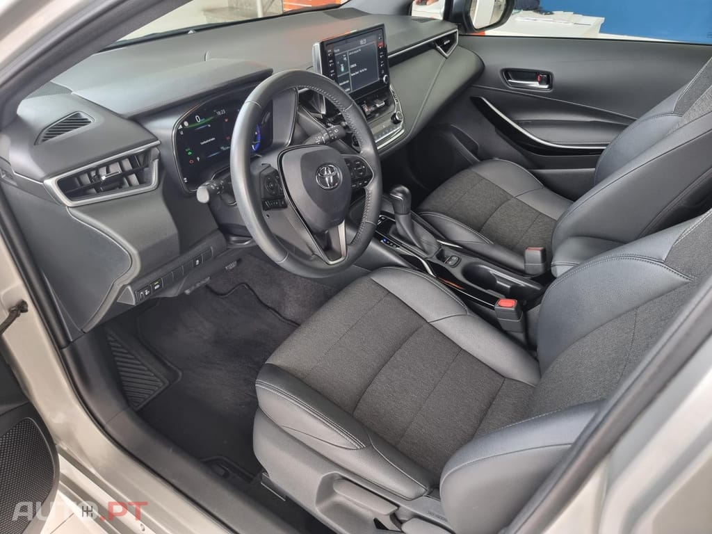 Toyota Corolla 1.8 Hybrid Comfort+P.Sport
