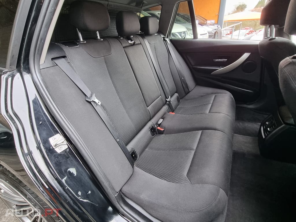 BMW 318 d Touring Auto