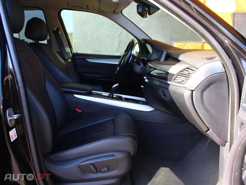 BMW X5 25 d sDrive Comfort 7L