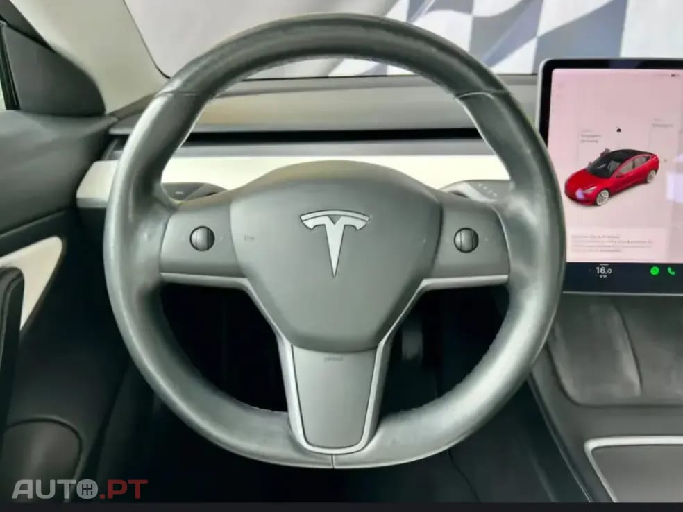 Tesla Model 3 Standard RWD