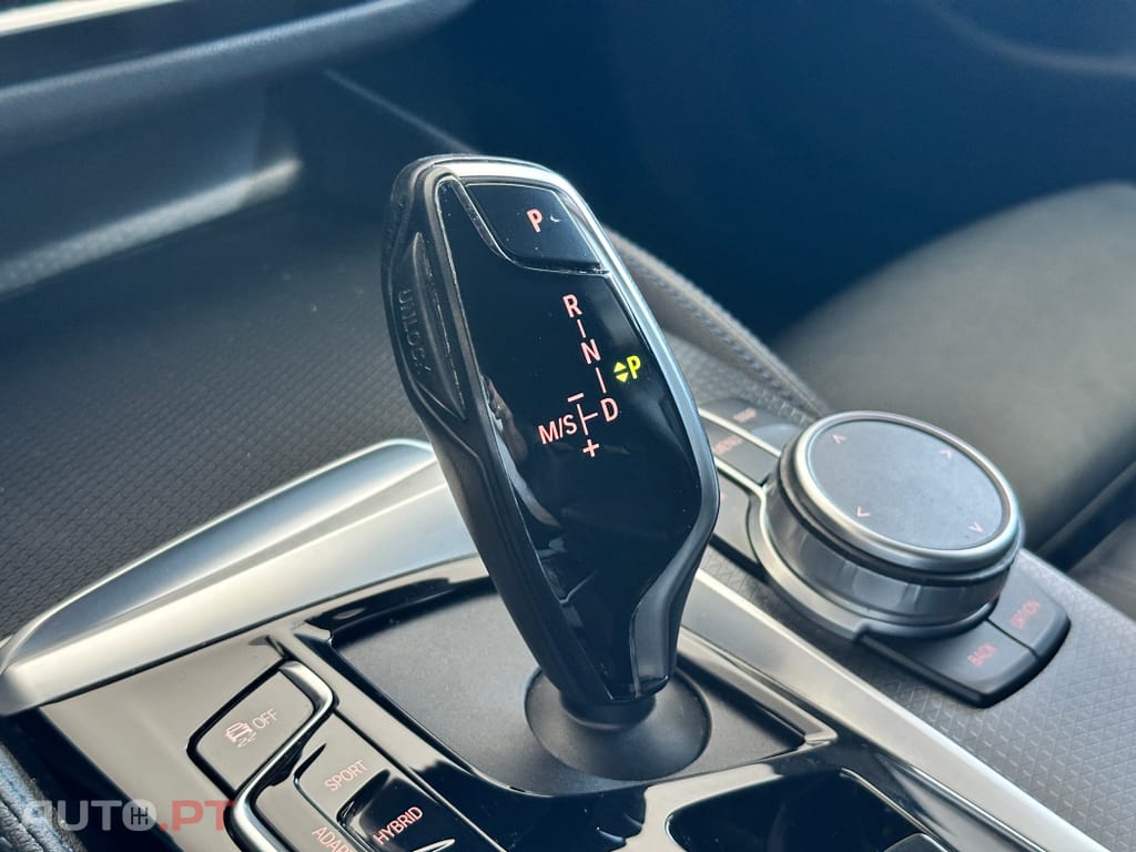 BMW 530 e Pack Desportivo M