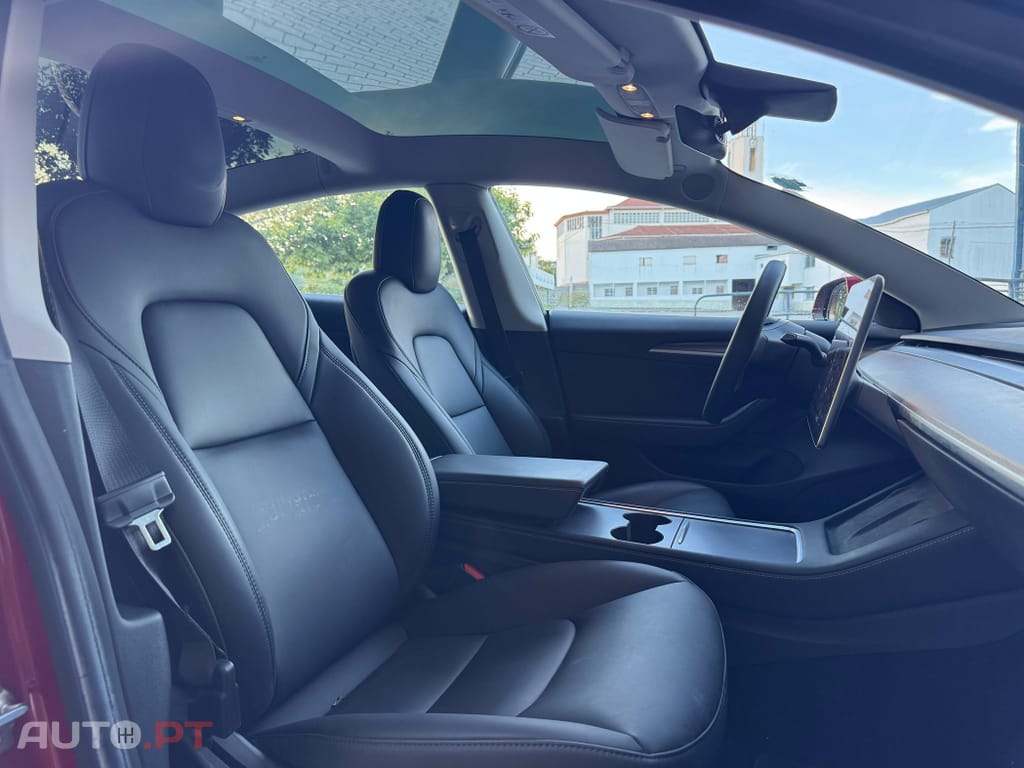Tesla Model 3 Standard Range Plus RWD