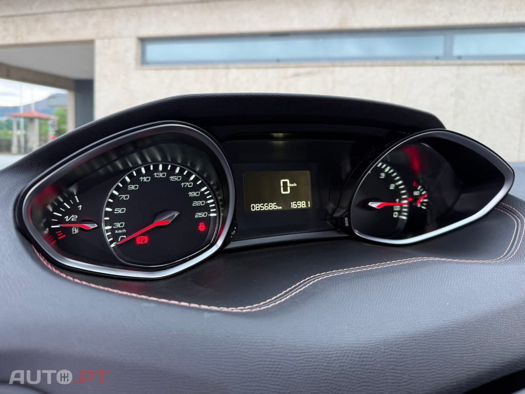 Peugeot 308 1.2 PureTech GT Line