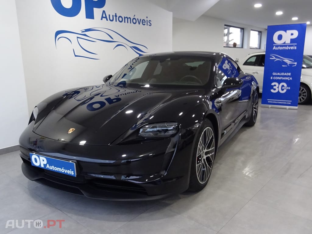 Porsche Taycan 4S