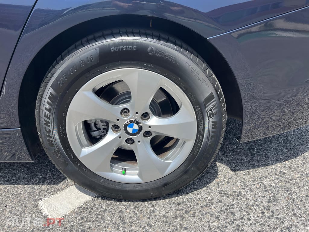 BMW 320 d EfficientDynamics Line Modern