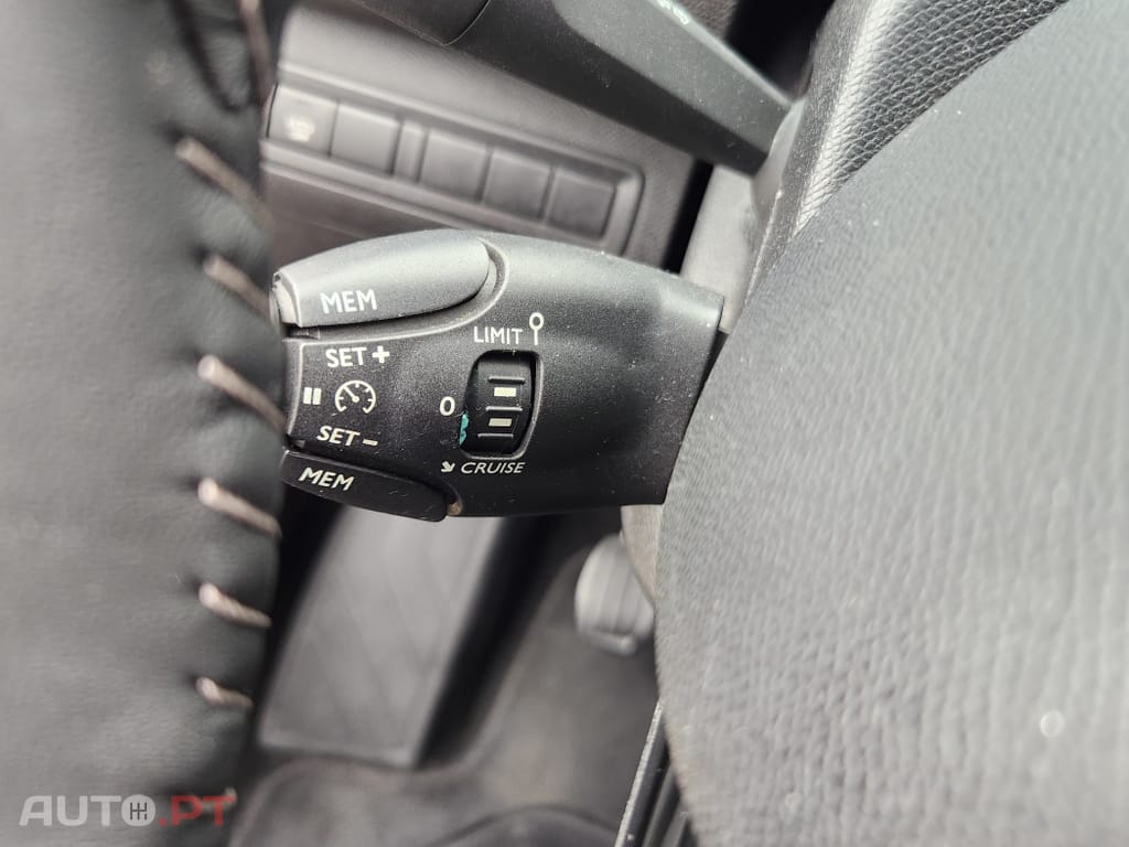 Peugeot 308 1.6 e-HDi Allure J17