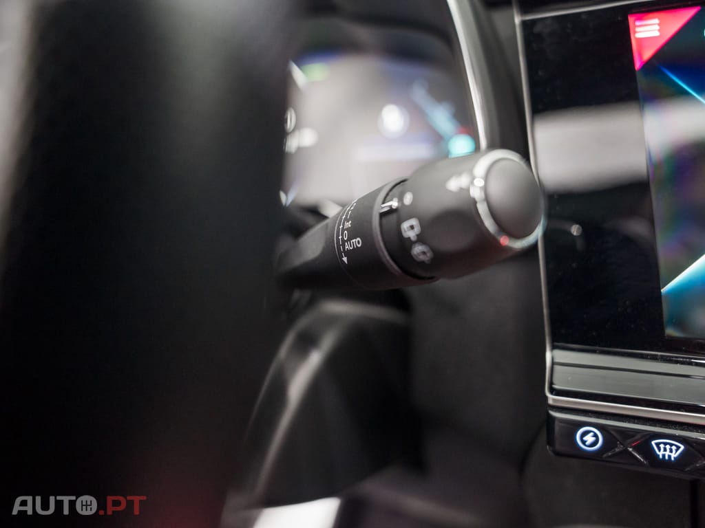 DS DS7 Crossback E-Tense Performance Line EAT8