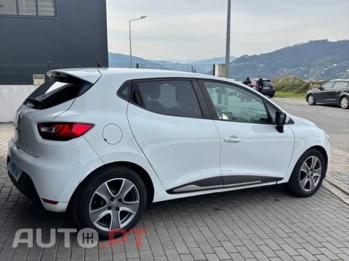Renault Clio (Energy) dCi 90 Start & Stop LIMITED — fotografia 8