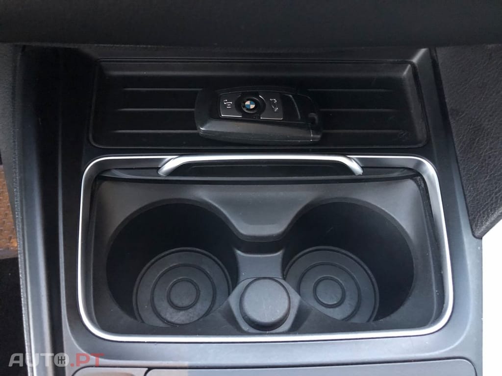 BMW 320 d Sport-Aut. Efficient Dynamics Edition Sport Line