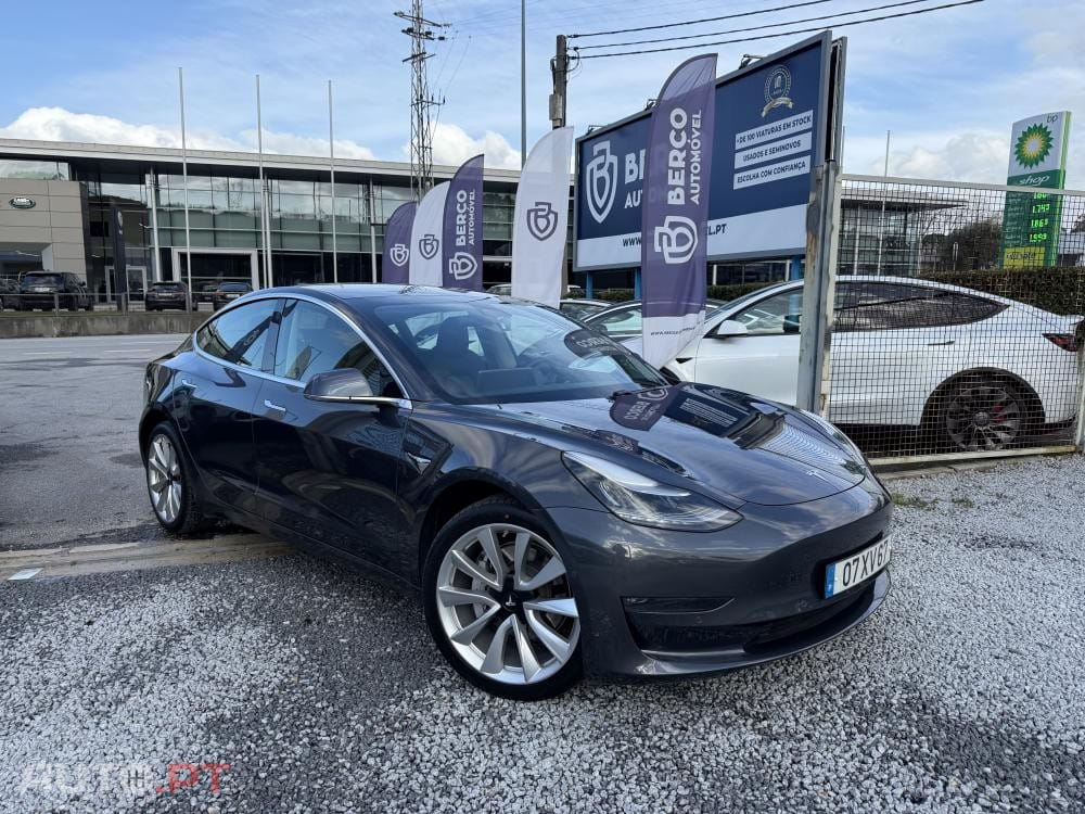 Tesla Model 3 Long-Range Dual Motor AWD