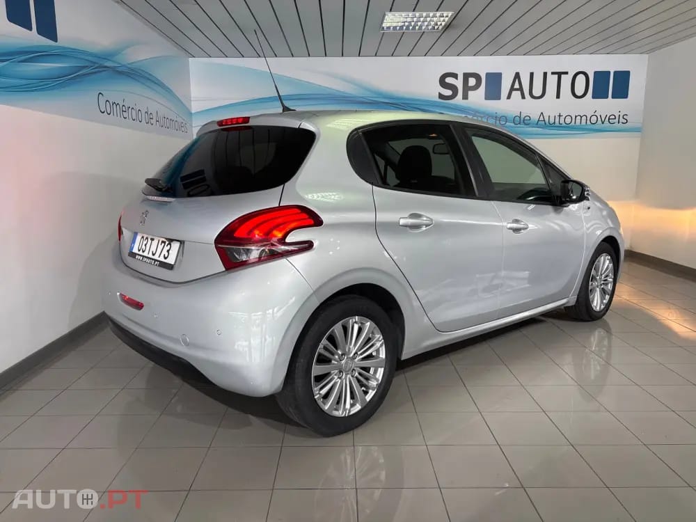 Peugeot 208 1.6 BlueHDi Active