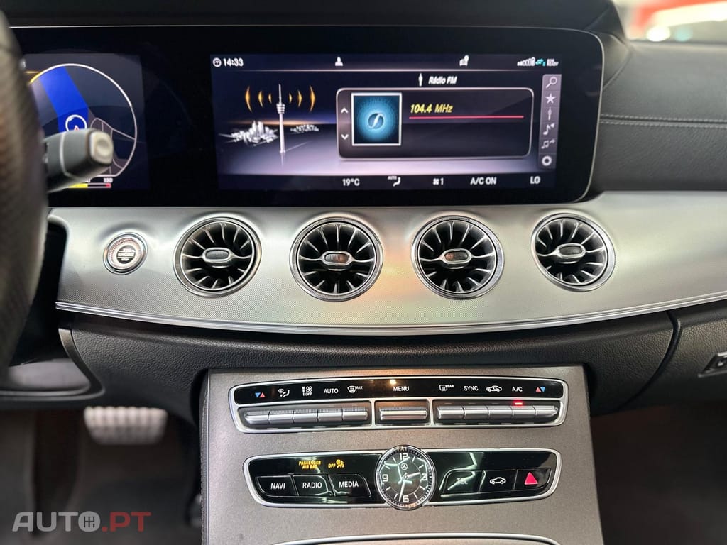 Mercedes-Benz E 220 d AMG Line