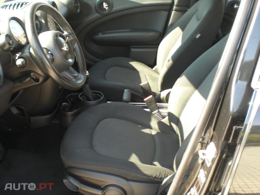 MINI Countryman One D
