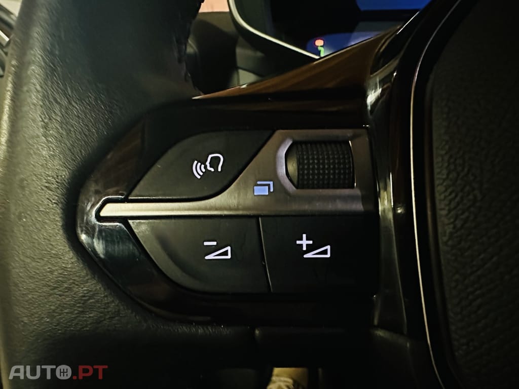 Peugeot 2008 1.2 PureTech Allure Pack