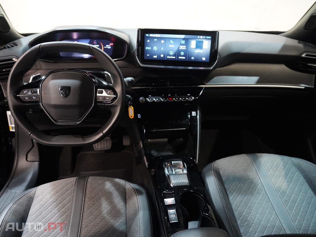 Peugeot 2008 1.2 Hybrid Allure e-DCS6