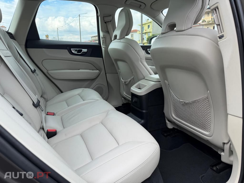 Volvo XC60 2.0 T8 PHEV Inscription AWD