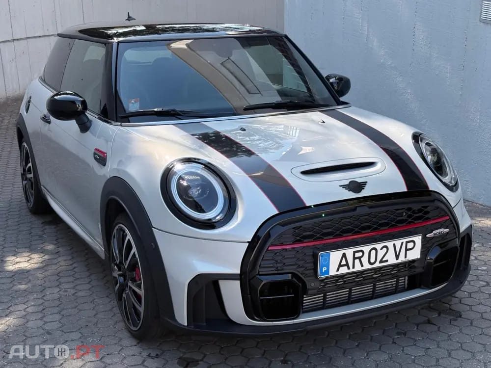 MINI Cooper John Cooper Works Auto Desportiva