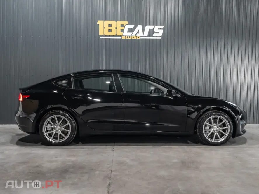 Tesla Model 3 Long-Range Dual Motor AWD