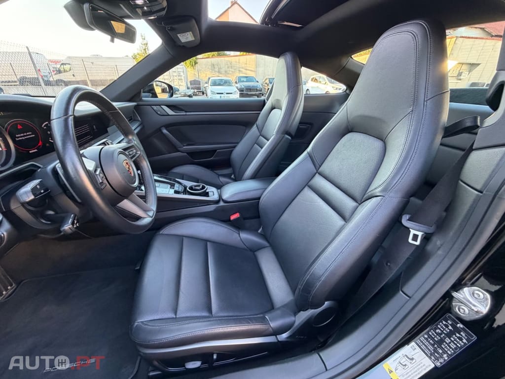 Porsche 992 Carrera GTS