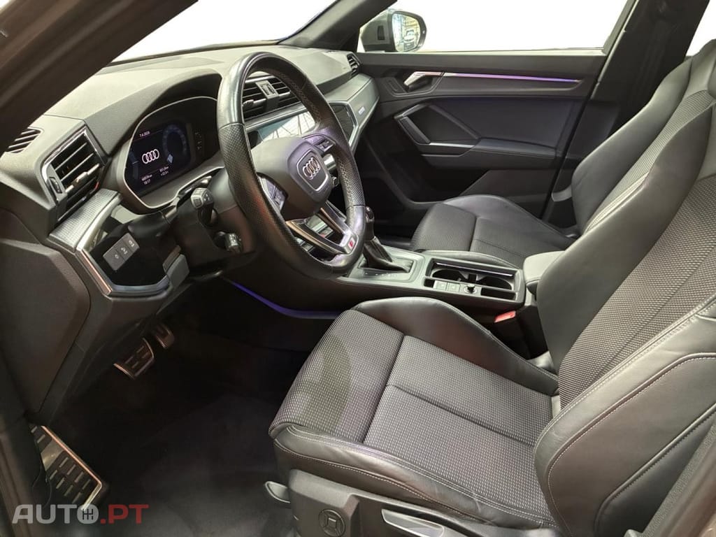 Audi Q3 45 TFSIe S line S tronic