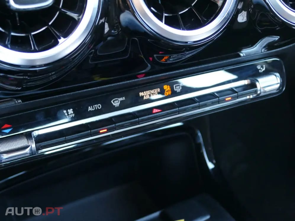 Mercedes-Benz A 180 d AMG Line
