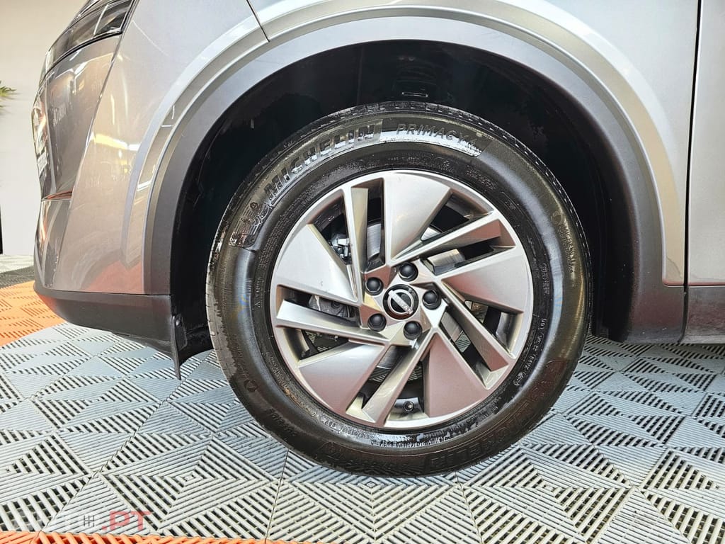 Nissan Qashqai 1.3 Mild Hybrid Business