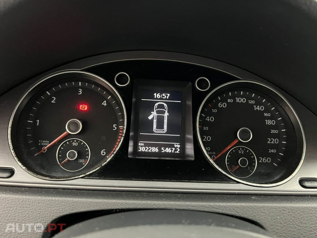 Volkswagen Passat Variant 1.6 TDI CONFORTLINE 