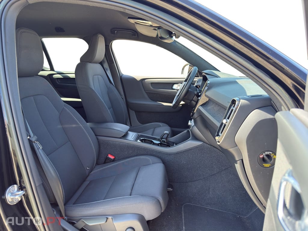Volvo XC40 Recharge 69 kWh Single Motor Core