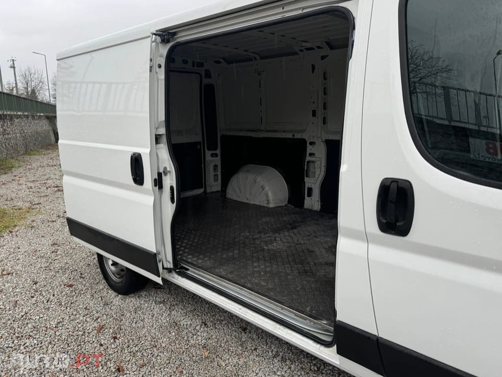 Peugeot Boxer 2.0 BlueHDi 330 L2H1 Pro