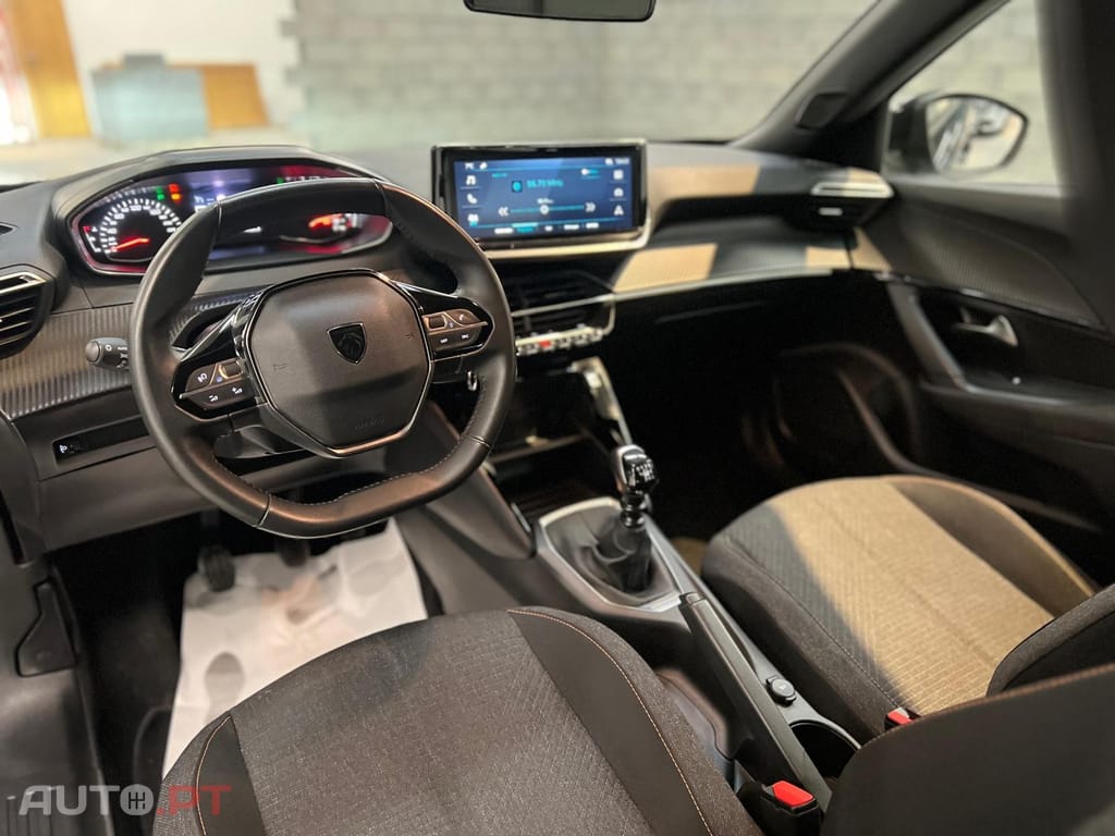 Peugeot 2008 1.2 Style