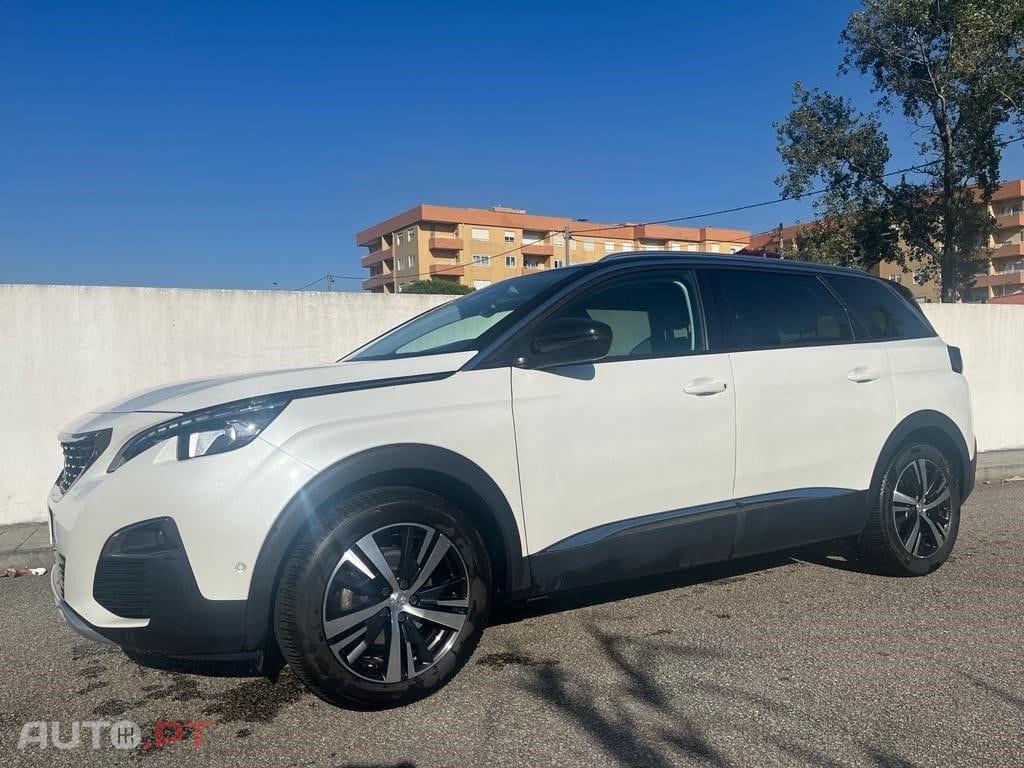 Peugeot 5008 1.5 BlueHDi Allure EAT8