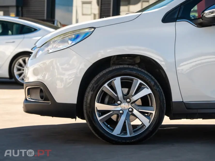 Peugeot 2008 1.6 BlueHDi Allure