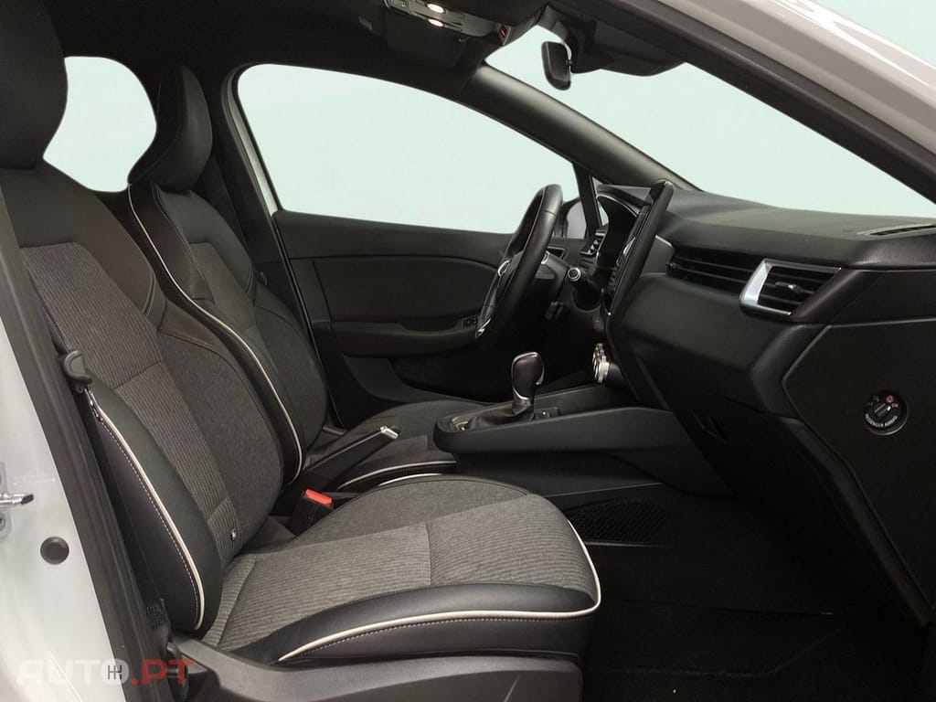 Renault Clio 1.6 E-Tech Exclusive