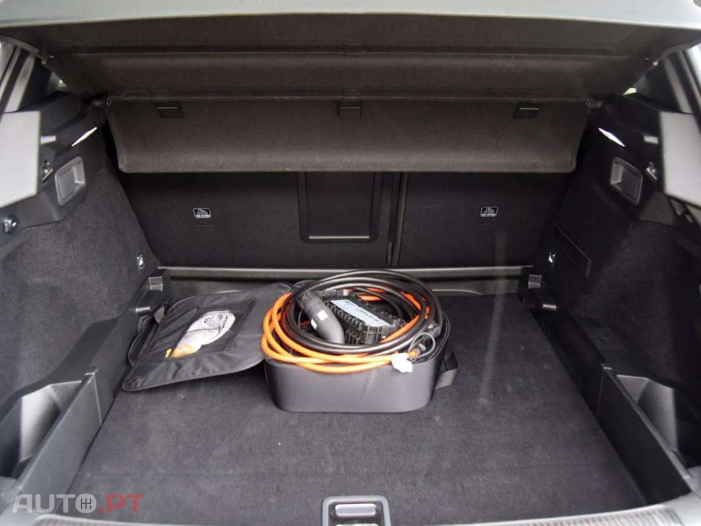 DS DS7 E-Tense Performance Line EAT8