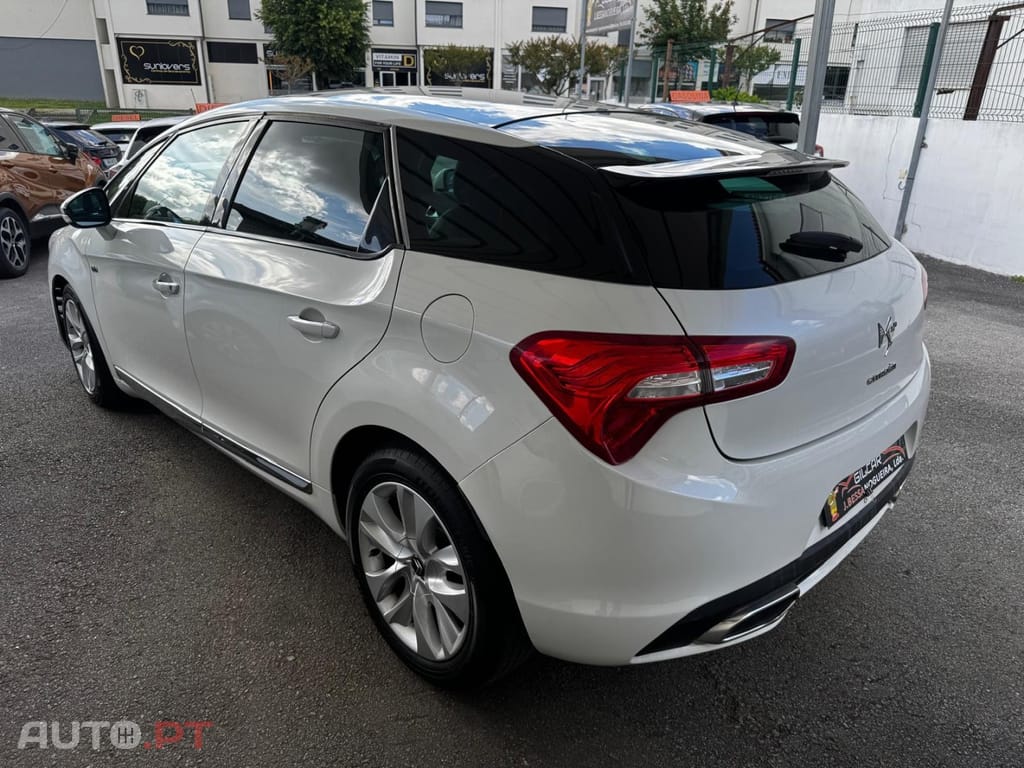 Citroen DS5 2.0 HDi Hybrid4 So Chic CMP6