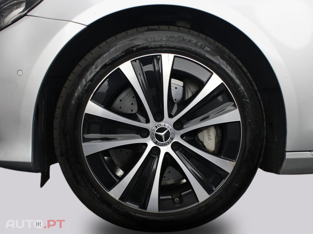 Mercedes-Benz E 300 De AVANTGARDE 