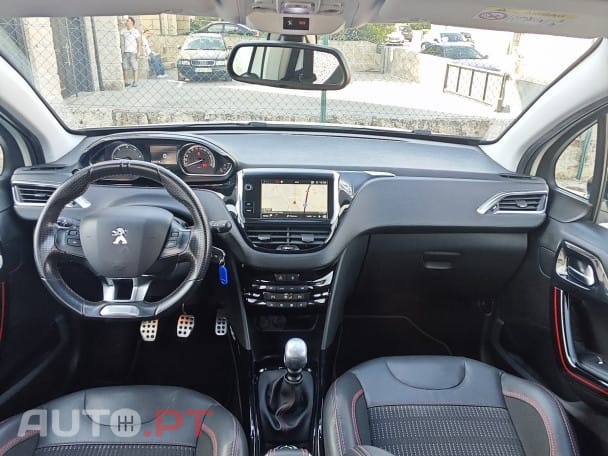 Peugeot 2008 1.6 BlueHDi GT Line