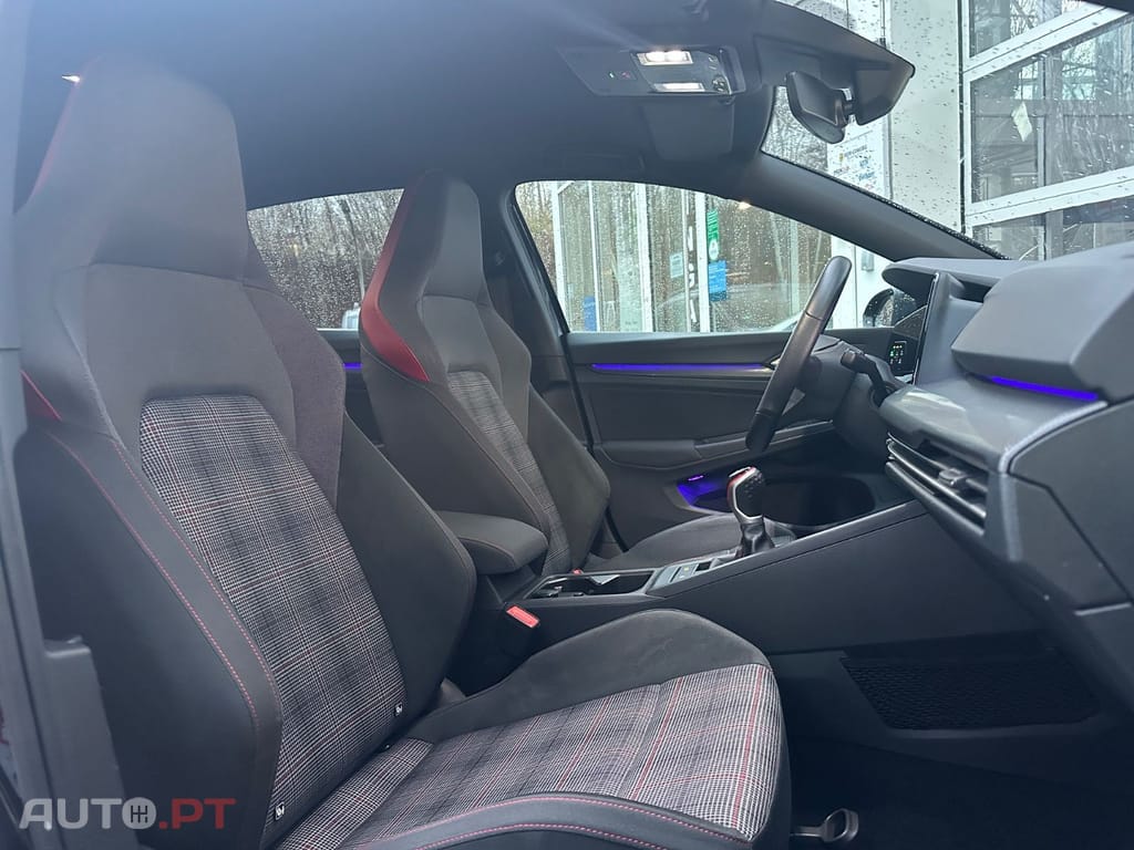 Volkswagen Golf 2.0 TSI GTI