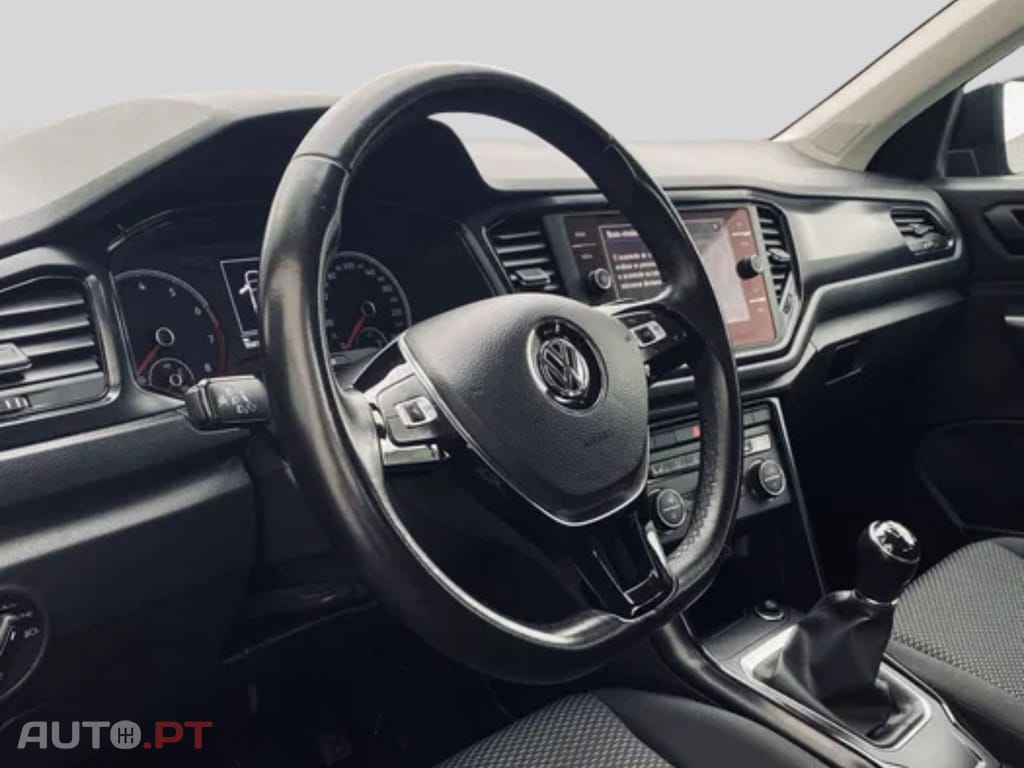 Volkswagen T-Roc 1.0