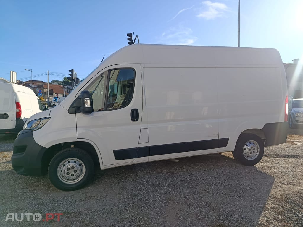 Peugeot Boxer 2.2 BlueHDI 120cv L2H2