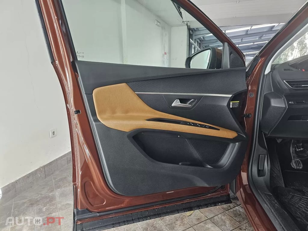 Peugeot 3008 1.6 BlueHDi Allure EAT6