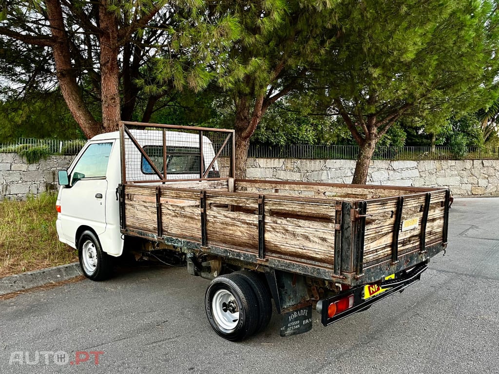 Hyundai H100 .
