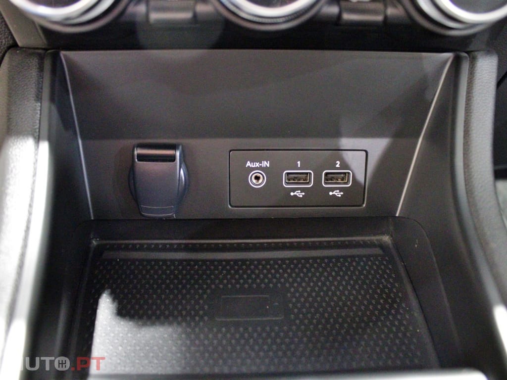 Renault Captur 1.0 TCe Techno Bi-Fuel